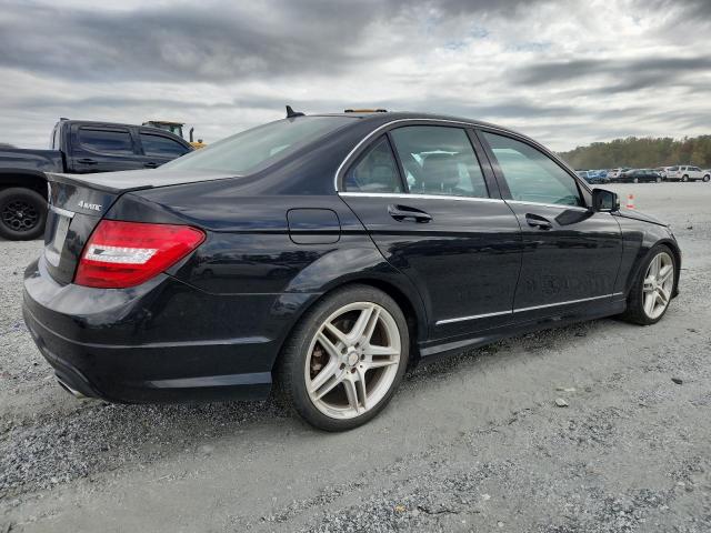 WDDGF8AB2DR258524 - 2013 MERCEDES-BENZ C 300 4MATIC BLACK photo 3