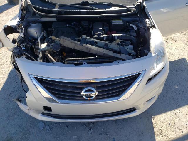 3N1CN7AP4DL882501 - 2013 NISSAN VERSA S SILVER photo 11