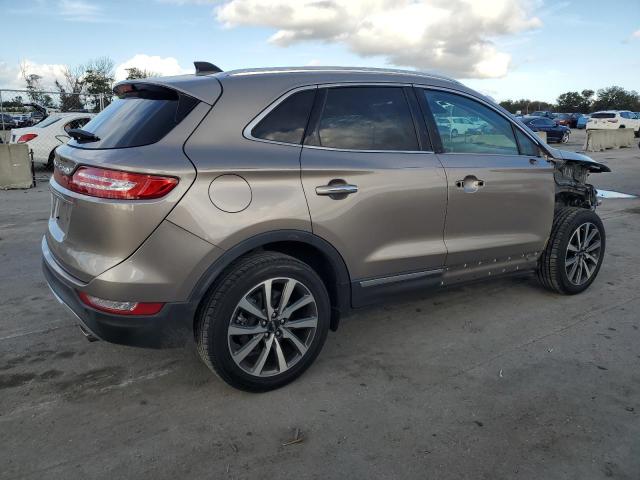 5LMCJ3C95KUL07917 - 2019 LINCOLN MKC RESERVE Բեժ լուսանկար 3