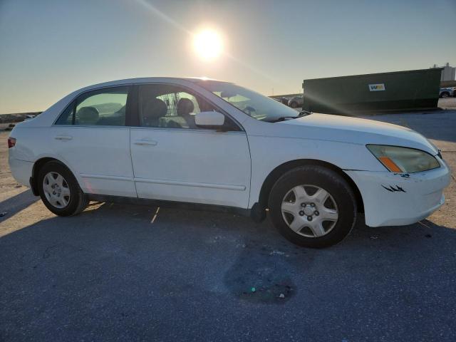 1HGCM56465A002878 - 2005 HONDA ACCORD LX WHITE photo 4