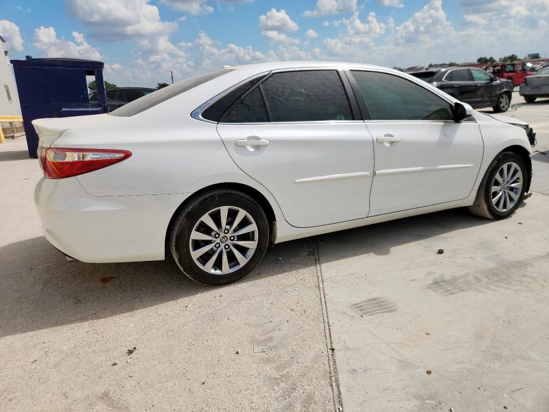 4T1BF1FK5FU104549 - 2015 TOYOTA CAMRY LE თეთრი ფოტო 3