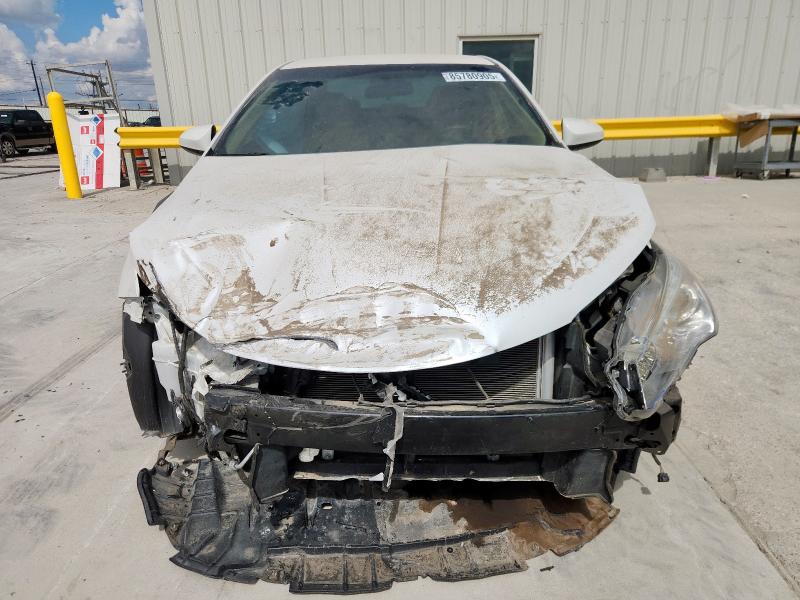 4T1BF1FK5FU104549 - 2015 TOYOTA CAMRY LE თეთრი ფოტო 5