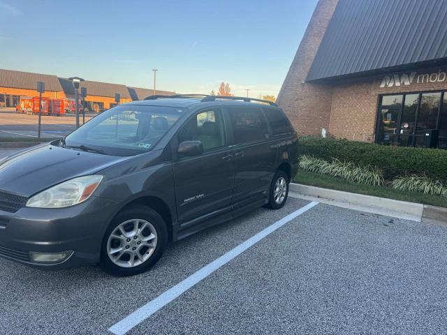 5TDZA22CX5S352868 - 2005 TOYOTA SIENNA XLE SILVER photo 2