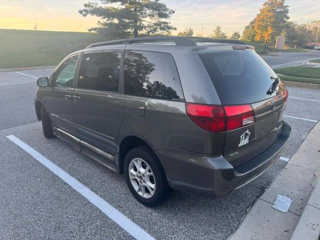 5TDZA22CX5S352868 - 2005 TOYOTA SIENNA XLE SILVER photo 3