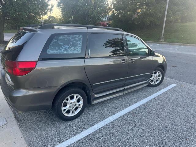 5TDZA22CX5S352868 - 2005 TOYOTA SIENNA XLE SILVER photo 4