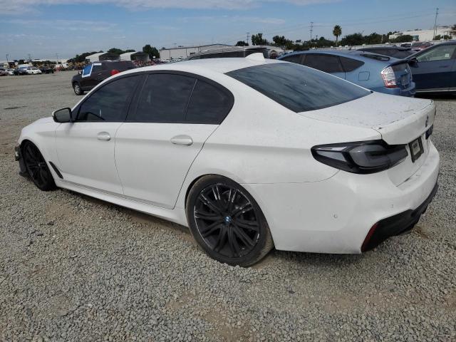 WBAJE5C52KWW32621 - 2019 BMW 540 I WHITE photo 2