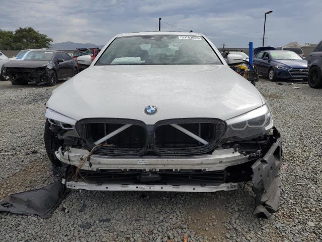 WBAJE5C52KWW32621 - 2019 BMW 540 I WHITE photo 5