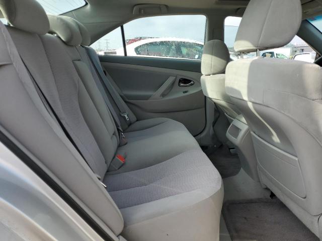 4T4BF3EK7BR098265 - 2011 TOYOTA CAMRY BASE Արծաթագույն լուսանկար 10