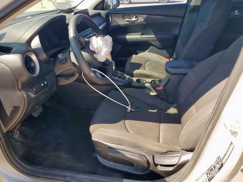 3KPF24AD3KE010240 - 2019 KIA FORTE FE Gümüş foto 7