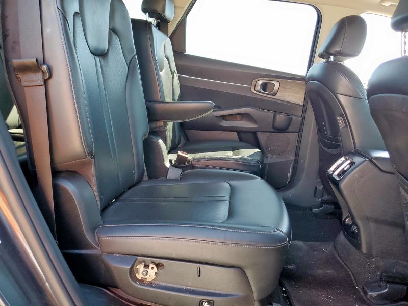 5XYRH4LF3MG032089 - 2021 KIA SORENTO EX CHARCOAL photo 11