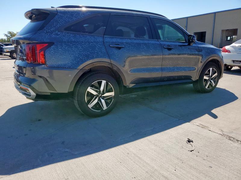 5XYRH4LF3MG032089 - 2021 KIA SORENTO EX CHARCOAL photo 3