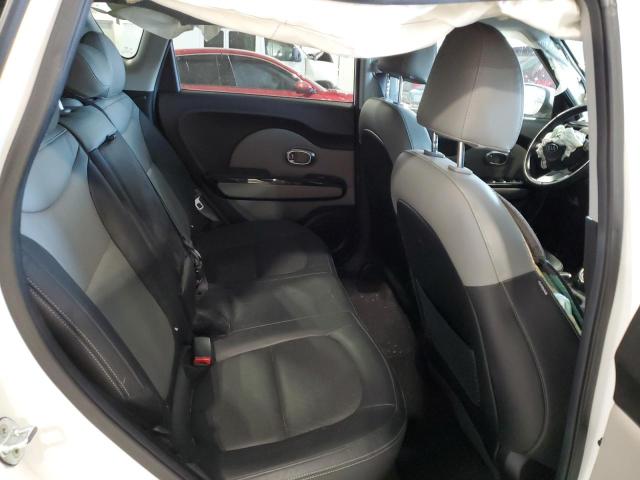 KNDJP3A54H7501603 - 2017 KIA SOUL + WHITE photo 11