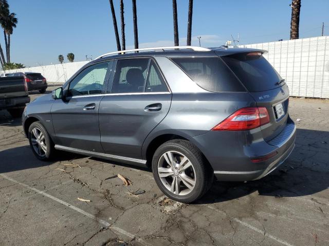 4JGDA5HB2CA022528 - 2012 MERCEDES-BENZ ML 350 4MATIC BLACK photo 2