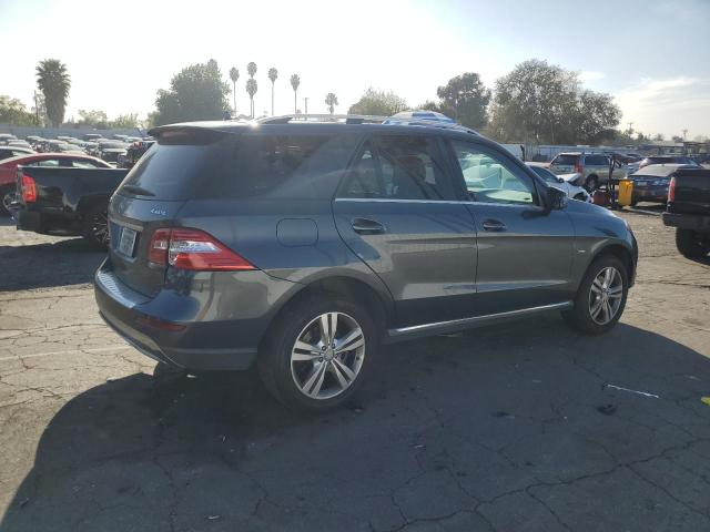 4JGDA5HB2CA022528 - 2012 MERCEDES-BENZ ML 350 4MATIC BLACK photo 3