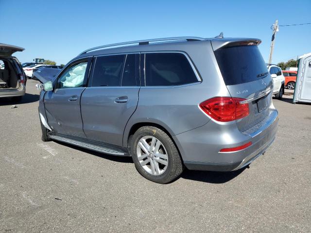 4JGDF6EE4FA613096 - 2015 MERCEDES-BENZ GL 450 4MATIC GRAY photo 2