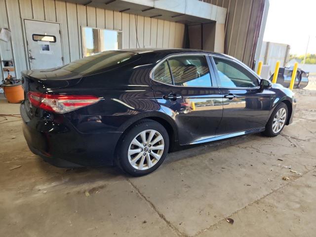 JTNB11HK9J3003878 - 2018 TOYOTA CAMRY L BLACK photo 3