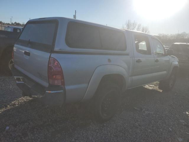 3TMJU62N28M063128 - 2008 TOYOTA TACOMA DOUBLE CAB PRERUNNER SILVER photo 3