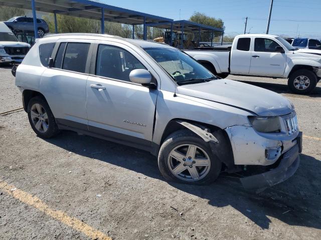 1C4NJCEB0ED539748 - 2014 JEEP COMPASS LATITUDE ვერცხლისფერი ფოტო 4