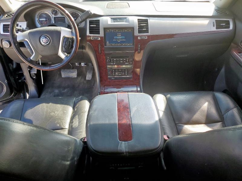 1GYS3HEF7BR132743 - 2011 CADILLAC ESCALADE ESV LUXURY Qara foto 8