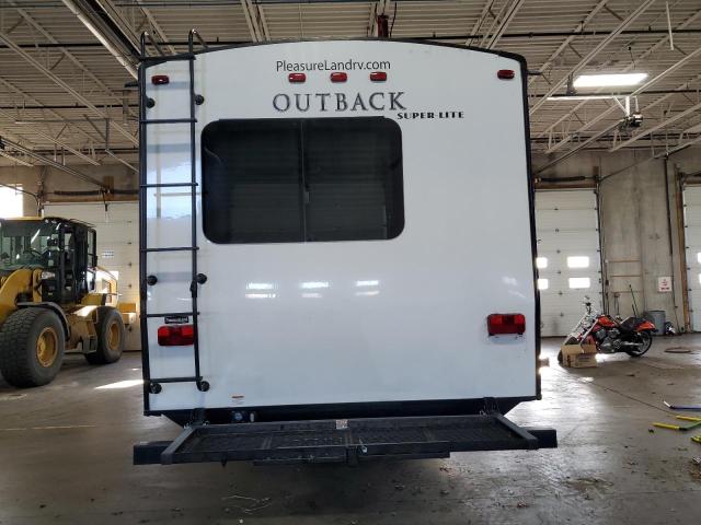 4YDT32420HB452250 - 2017 KEYSTONE OUTBACK WHITE photo 8
