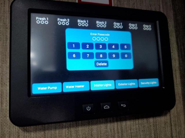 4YDT32420HB452250 - 2017 KEYSTONE OUTBACK WHITE photo 9