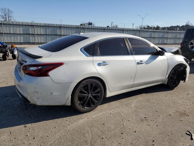1N4AL3AP8JC225927 - 2018 NISSAN ALTIMA 2.5 WHITE photo 3