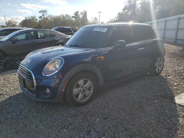 WMWXP5C58G2D70898 - 2016 MINI COOPER BLUE photo 1