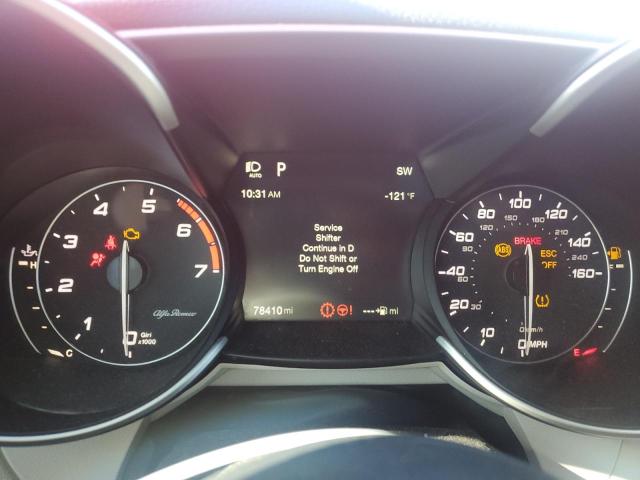 ZARFAEDNXJ7586263 - 2018 ALFA ROMEO GIULIA Q4 红色 照片 9