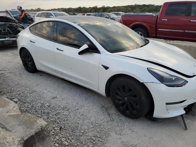 5YJ3E1EA6MF093376 - 2021 TESLA MODEL 3 WHITE photo 4