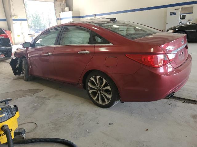 5NPEC4AB7DH788028 - 2013 HYUNDAI SONATA SE MAROON photo 2