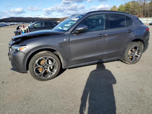 ZASPAKBN7P7D56034 - 2023 ALFA ROMEO STELVIO TI GRAY photo 1