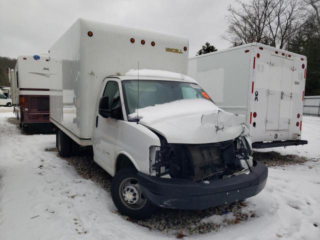 1GB3GSCG6K1233377 - 2019 CHEVROLET EXPRESS G3 თეთრი ფოტო 4