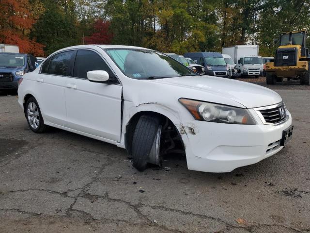 1HGCP2F7XAA088495 - 2010 HONDA ACCORD EX WHITE photo 4