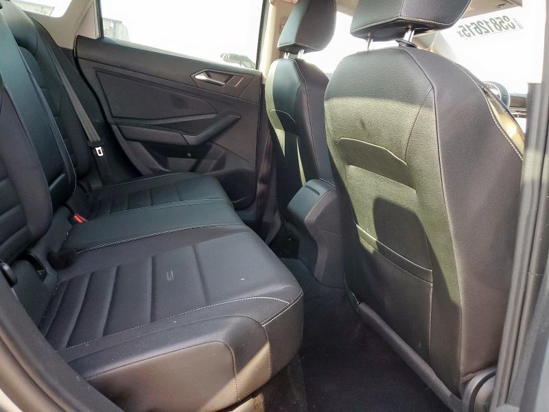 3VWEM7BUXRM033209 - 2024 VOLKSWAGEN JETTA SE SILVER photo 10