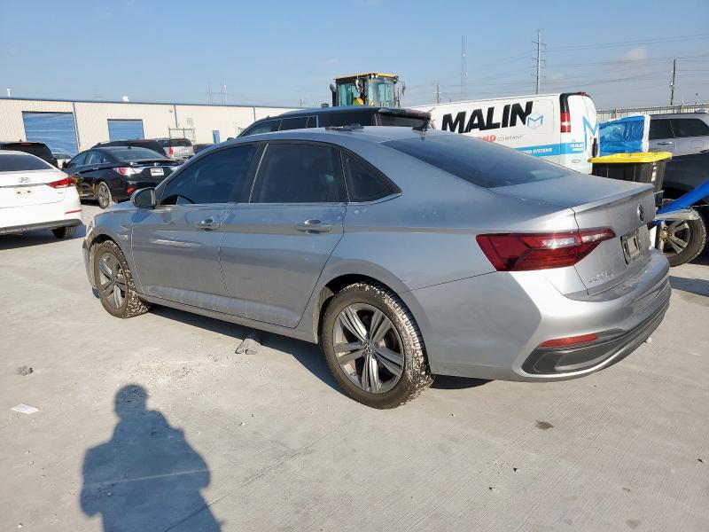 3VWEM7BUXRM033209 - 2024 VOLKSWAGEN JETTA SE SILVER photo 2