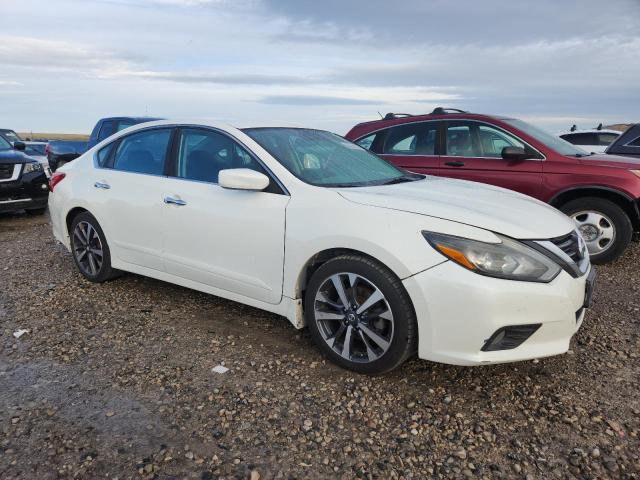 1N4AL3AP1GN375360 - 2016 NISSAN ALTIMA 2.5 白色 照片 4