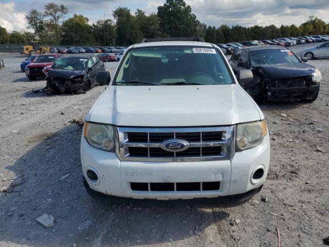 1FMCU0C71CKC10217 - 2012 FORD ESCAPE XLS WHITE photo 5