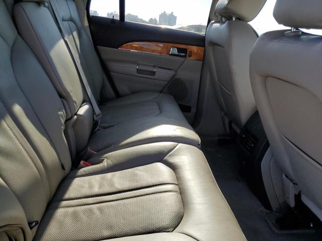 2LMDJ6JK5DBL43330 - 2013 LINCOLN MKX BEIGE photo 10