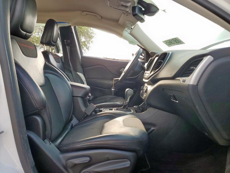 1C4PJMBB7HW510033 - 2017 JEEP CHEROKEE TRAILHAWK Білий фото 7