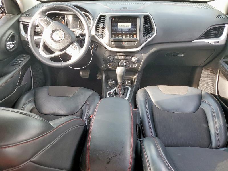 1C4PJMBB7HW510033 - 2017 JEEP CHEROKEE TRAILHAWK Білий фото 8