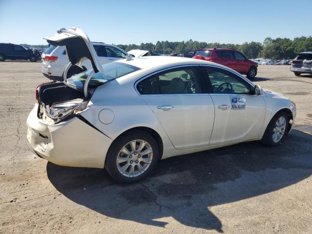 2G4GS5ER0C9192006 - 2012 BUICK REGAL PREMIUM WHITE photo 3