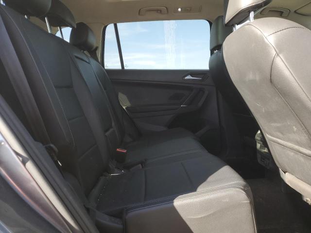 3VV2B7AX8JM048661 - 2018 VOLKSWAGEN TIGUAN SE ნაცრისფერი ფოტო 11