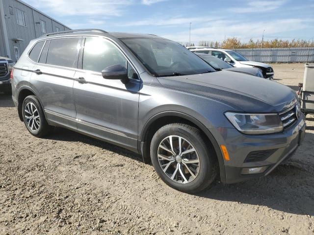 3VV2B7AX8JM048661 - 2018 VOLKSWAGEN TIGUAN SE ნაცრისფერი ფოტო 4