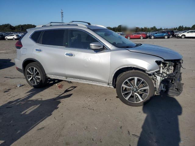 5N1AT2MV1KC734267 - 2019 NISSAN ROGUE S SILVER photo 4