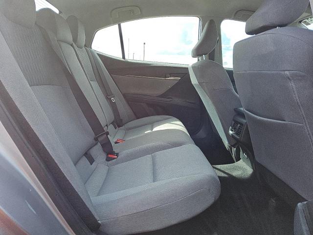 4T1DAACK9SU120677 - 2025 TOYOTA CAMRY XSE SILVER photo 10