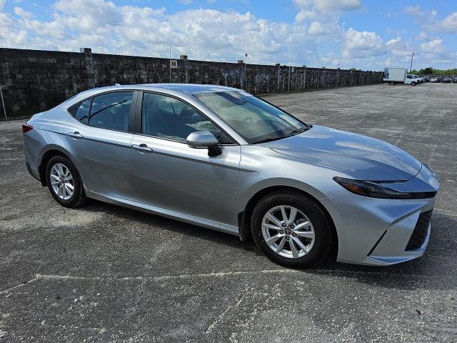 4T1DAACK9SU120677 - 2025 TOYOTA CAMRY XSE SILVER photo 4