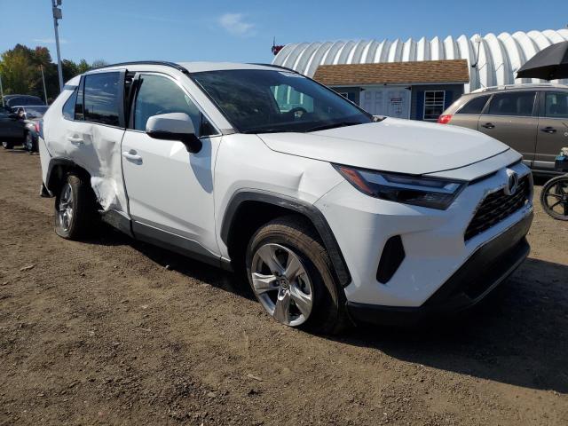 2T3P1RFV4SW520803 - 2025 TOYOTA RAV4 XLE 白色 照片 4