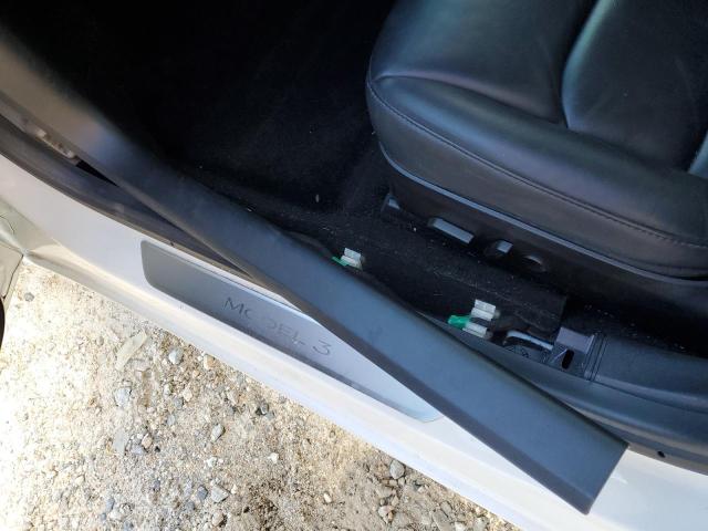 5YJ3E1EA0LF740515 - 2020 TESLA MODEL 3 白色 照片 12