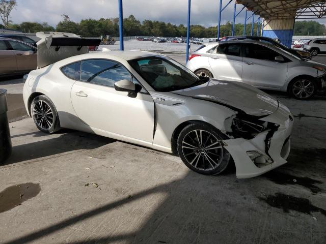 JF1ZNAA13F8702917 - 2015 TOYOTA SCION FR-S WHITE photo 4