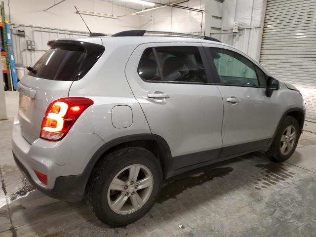 KL7CJPSM1NB525211 - 2022 CHEVROLET TRAX 1LT 银色 照片 3